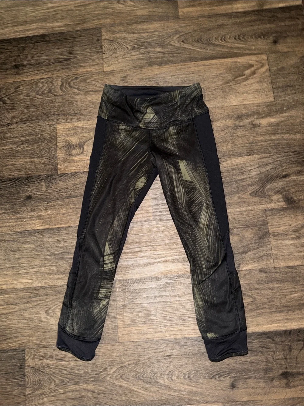 Lululemon Fresh Mesh Run Crop Leggings 4 With Side Pockets Abstract Green Black